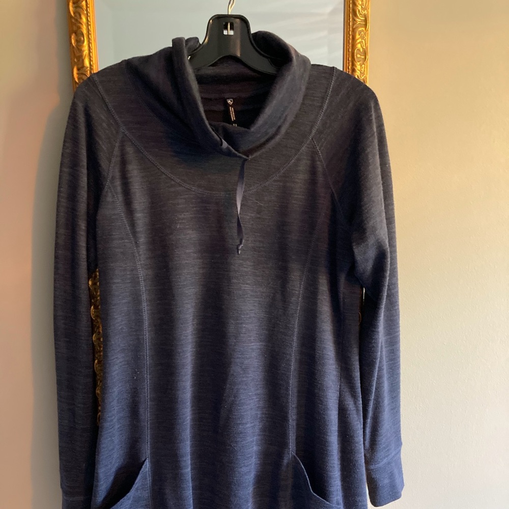 Athleisure wear tunic